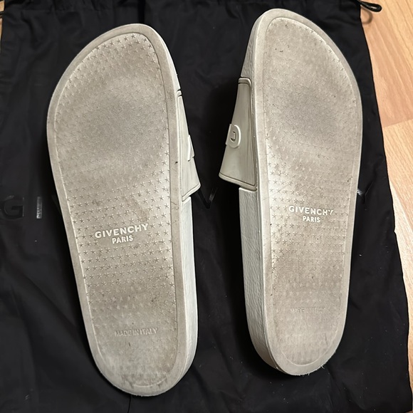 Givenchy Pool Slides - Picture 4 of 10